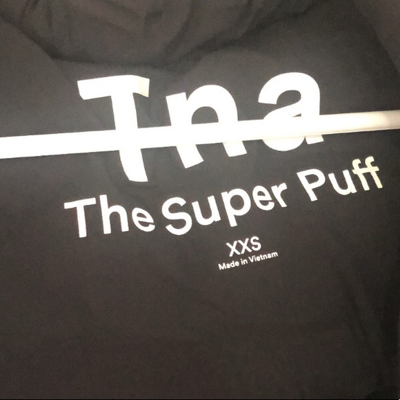 SOLD Aritzia Super Puff (BLACK) - Picture 6 of 12